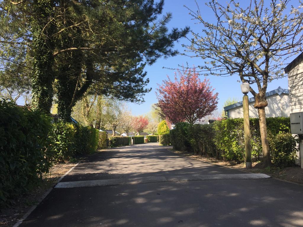 Camping Caravaning Les Cerisiers Berck Sur Mer Verton Zewnętrze zdjęcie
